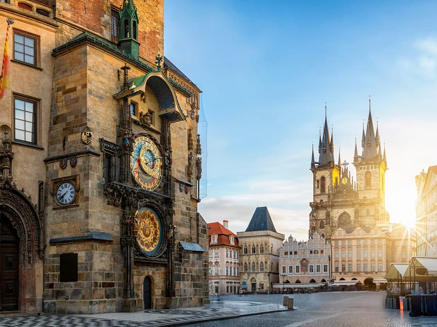 6hr Prague City Tour with River Boat Cruise and Lunch