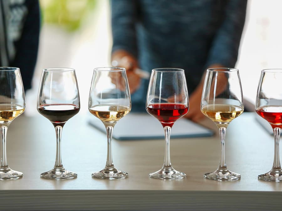 From Aix-En-Provence: Côtes de Provence Wine Tour