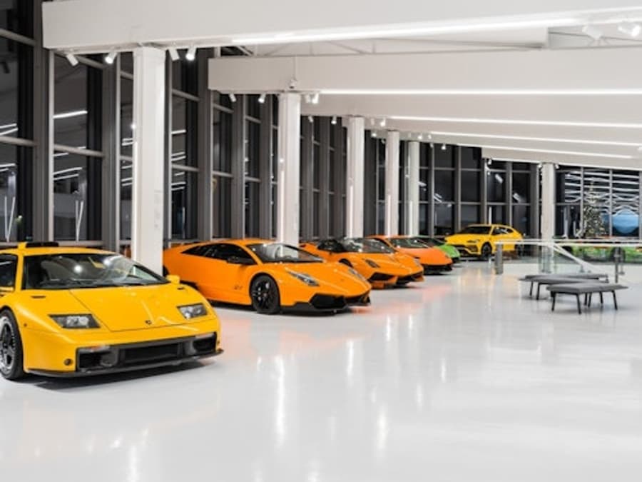 Vé vào cửa Bảo tàng Ô tô Lamborghini: Vé vào cửa + Tham quan Nhà máy