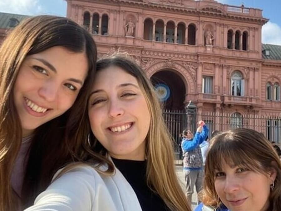 Walking Tour & Teatro Colón Visit