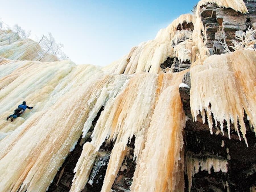 Dari Rovaniemi: Tur Air Terjun Beku di Korouoma