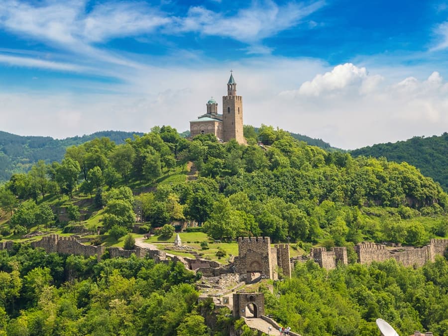 From Bucharest: Bulgaria and Veliko Tarnovo Day Tour