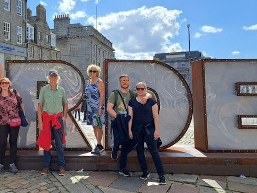 Aberdeen: Guided City Centre Walking Tour