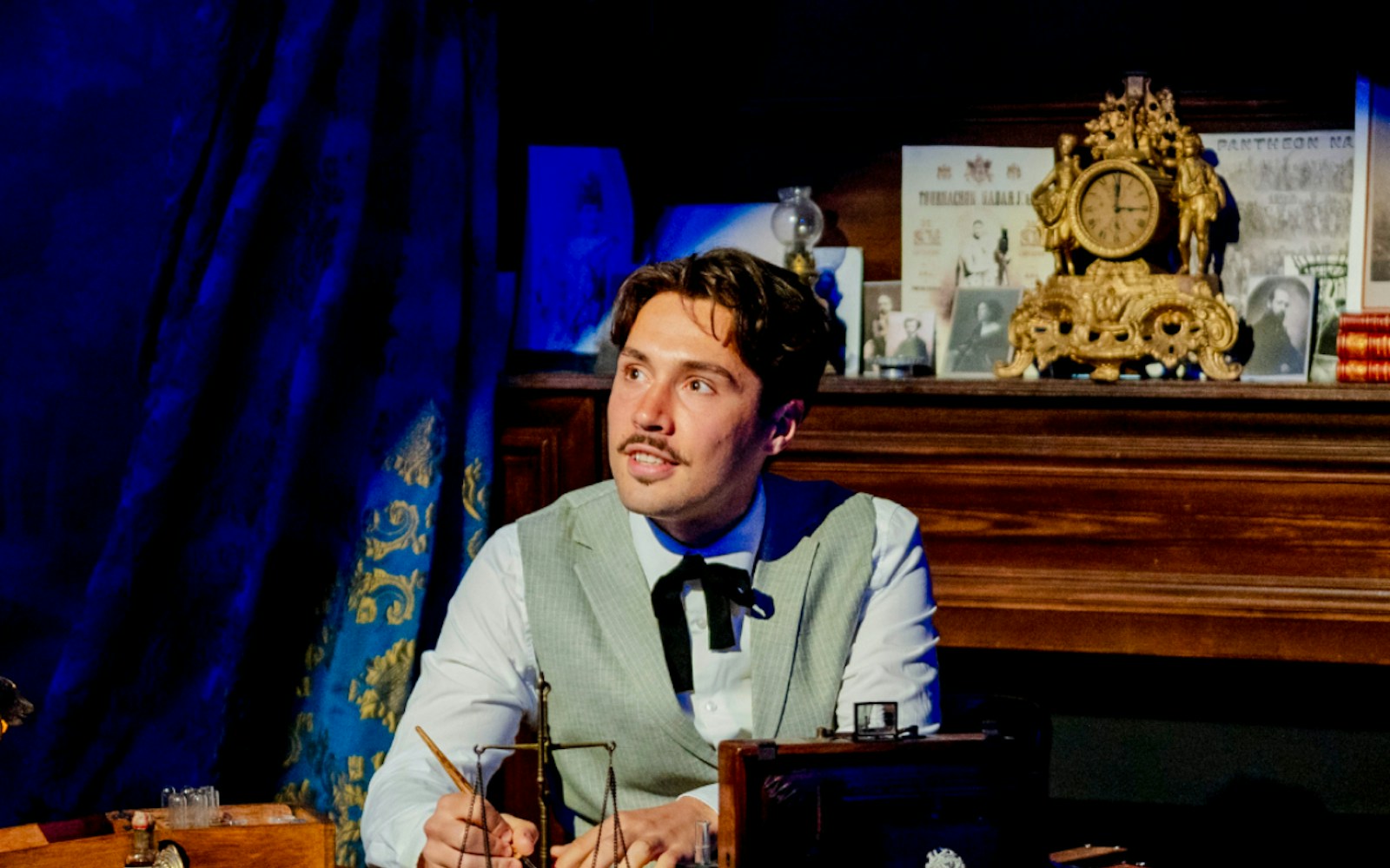 Jules Verne: The Extraordinary Voyage Immersive Experience Tickets in Paris visitor view