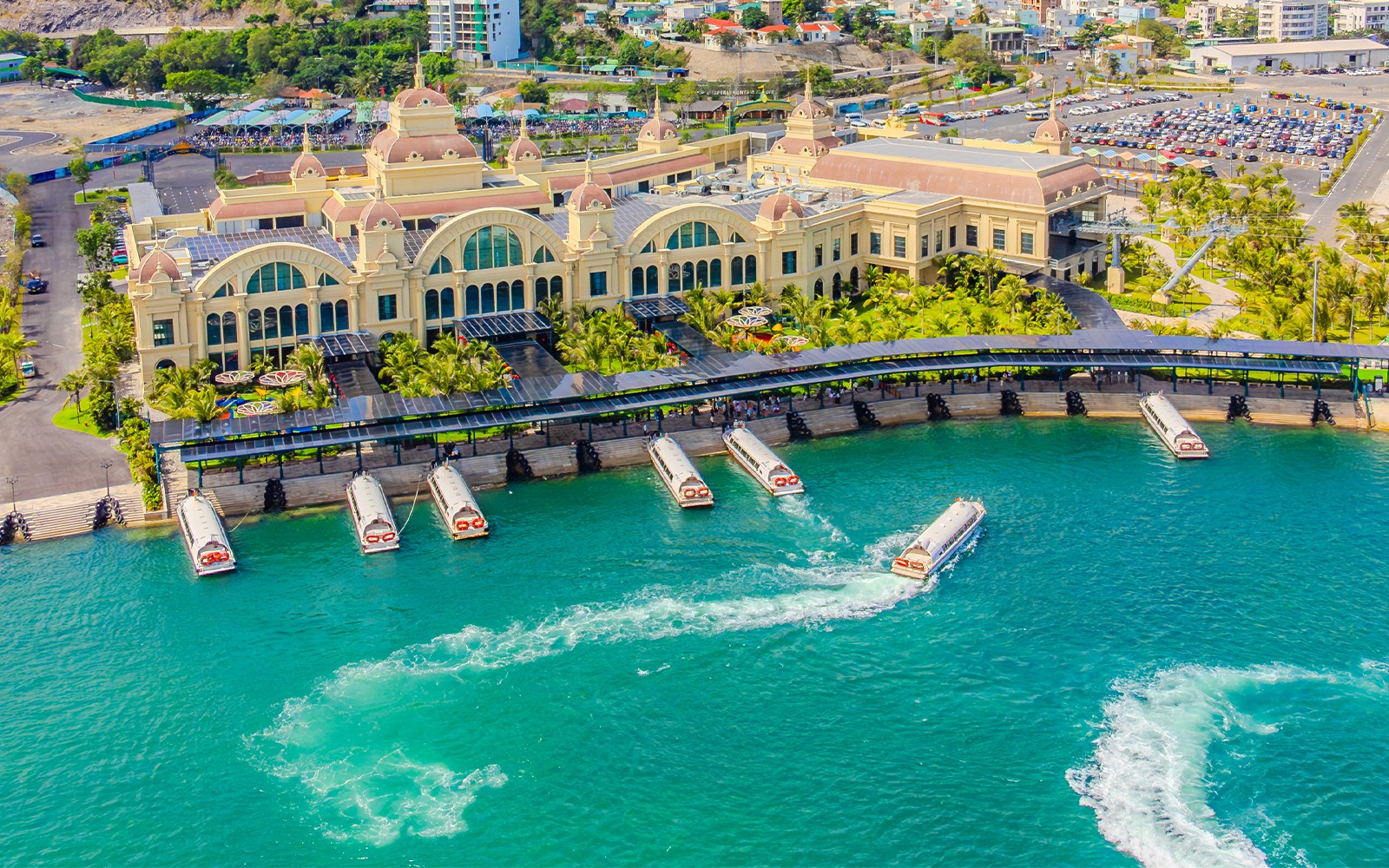 VinWonders Nha Trang Unlimited Access Tickets with Round-Trip Cable Car Ride