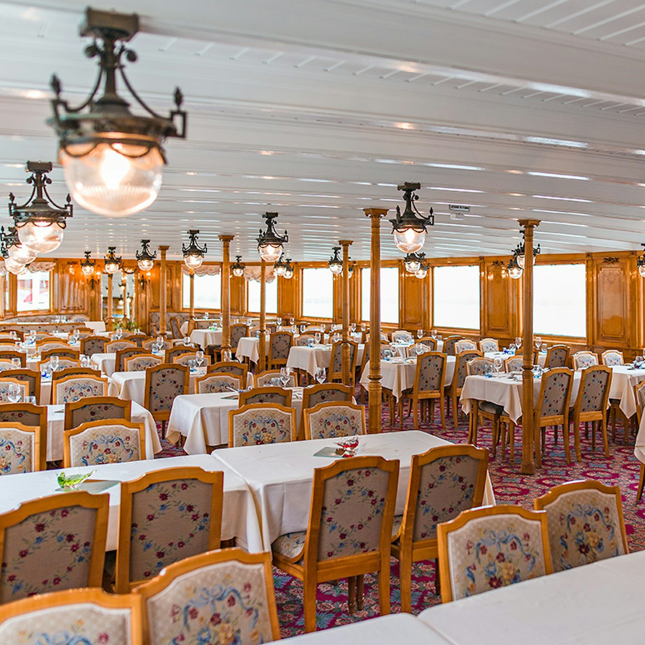 3-Hour Roundtrip Cruise from Lausanne