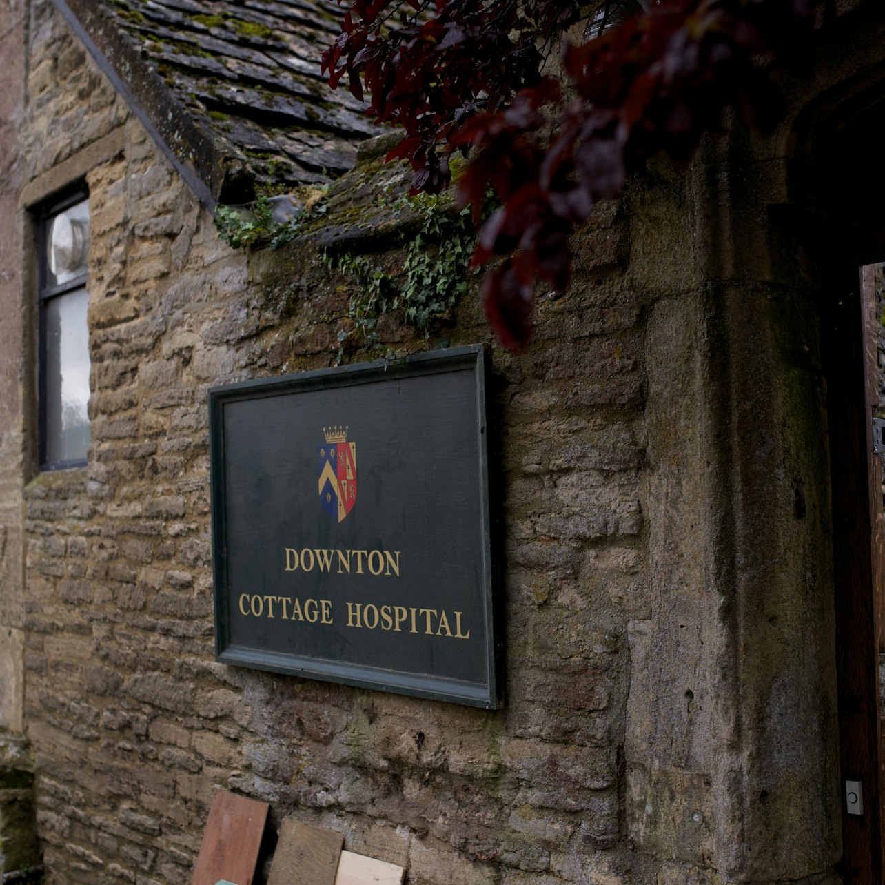 Downton Abbey Filming Locations, Cotswolds & Highclere Castle: Small-Group Tour — gallery 3