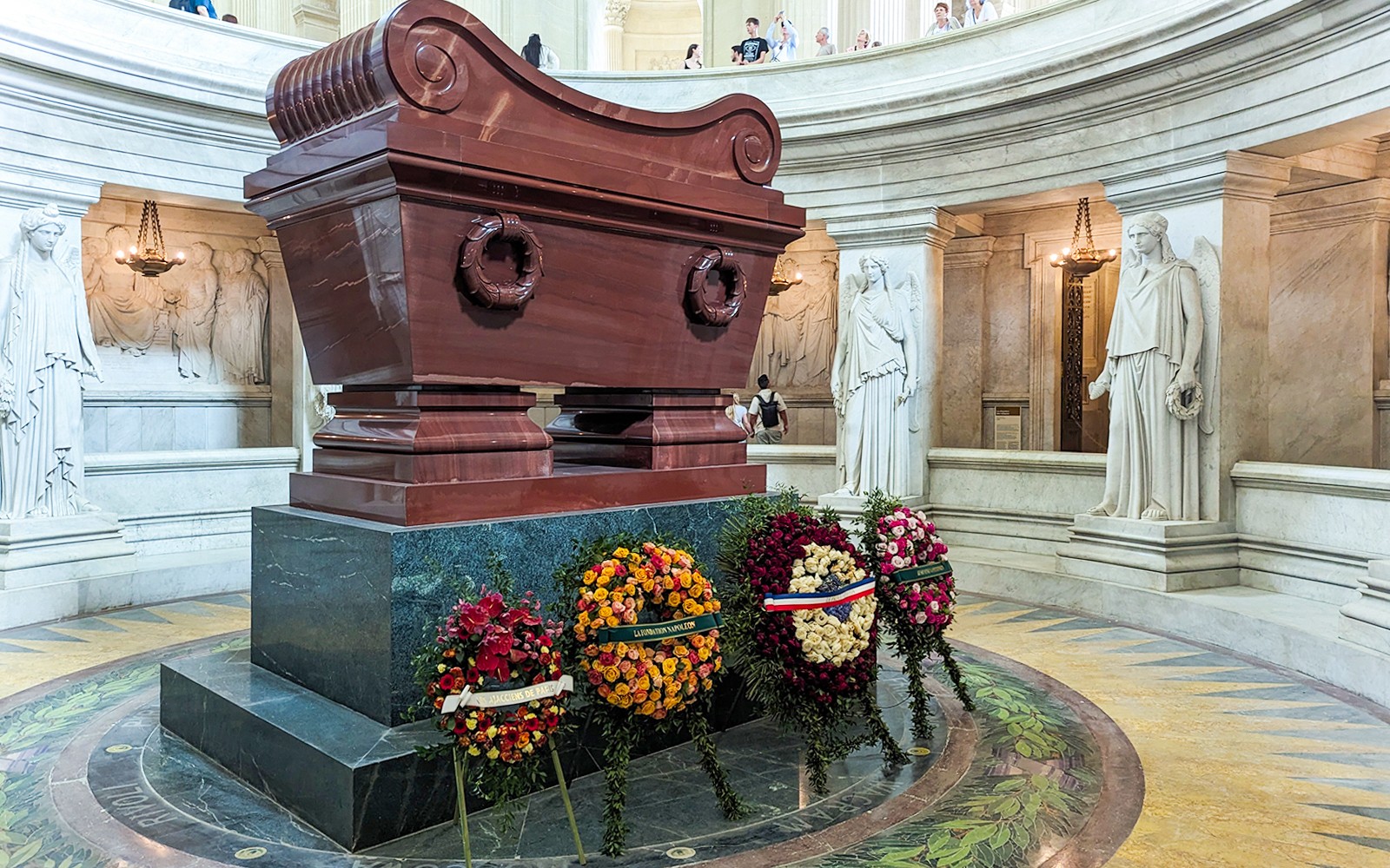 Invalides: Napoleon's Tomb & Army Museum Skip-the-Line Tickets — gallery 1