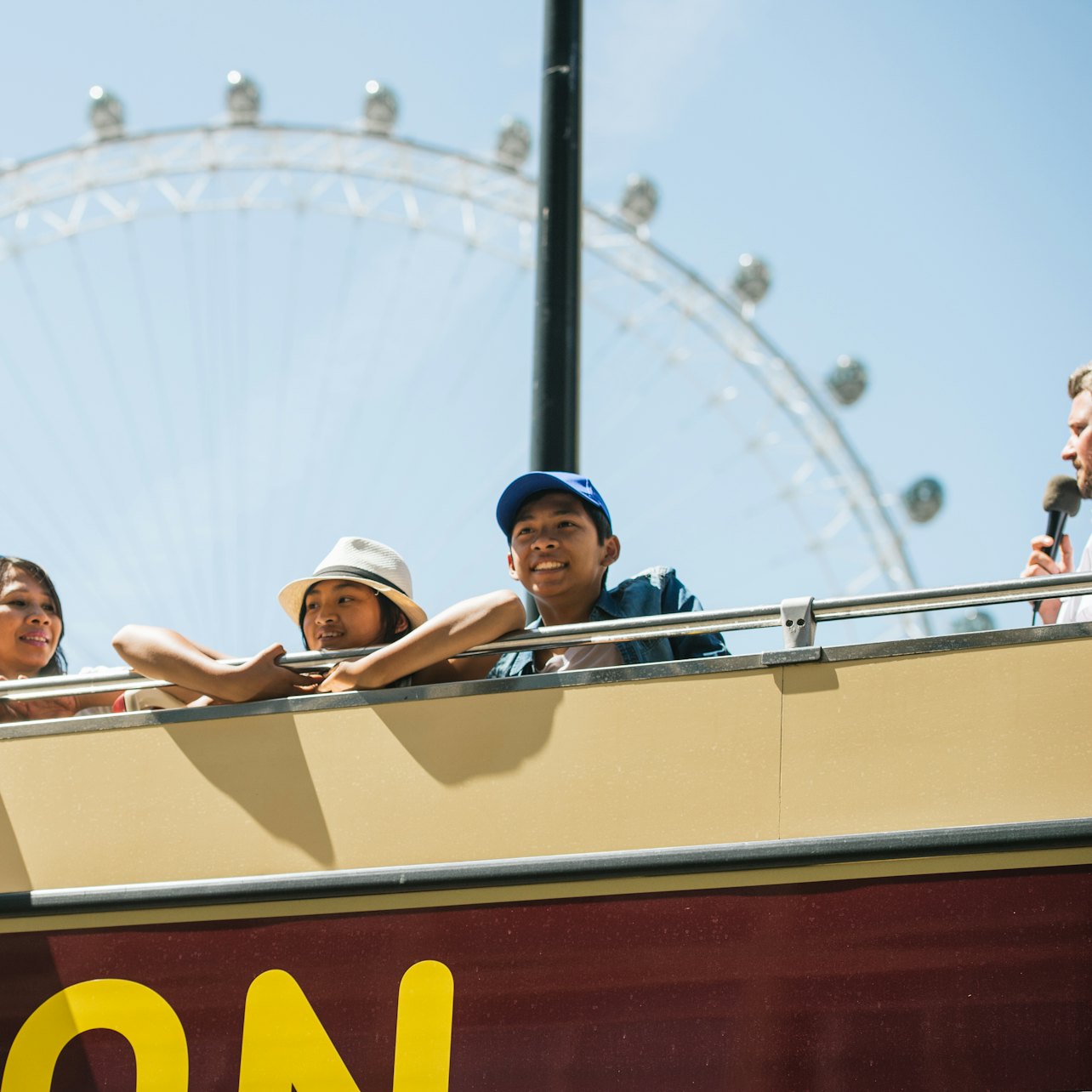 London: Big Bus Hop-on Hop-off Tour, Walking Tour & River Cruise