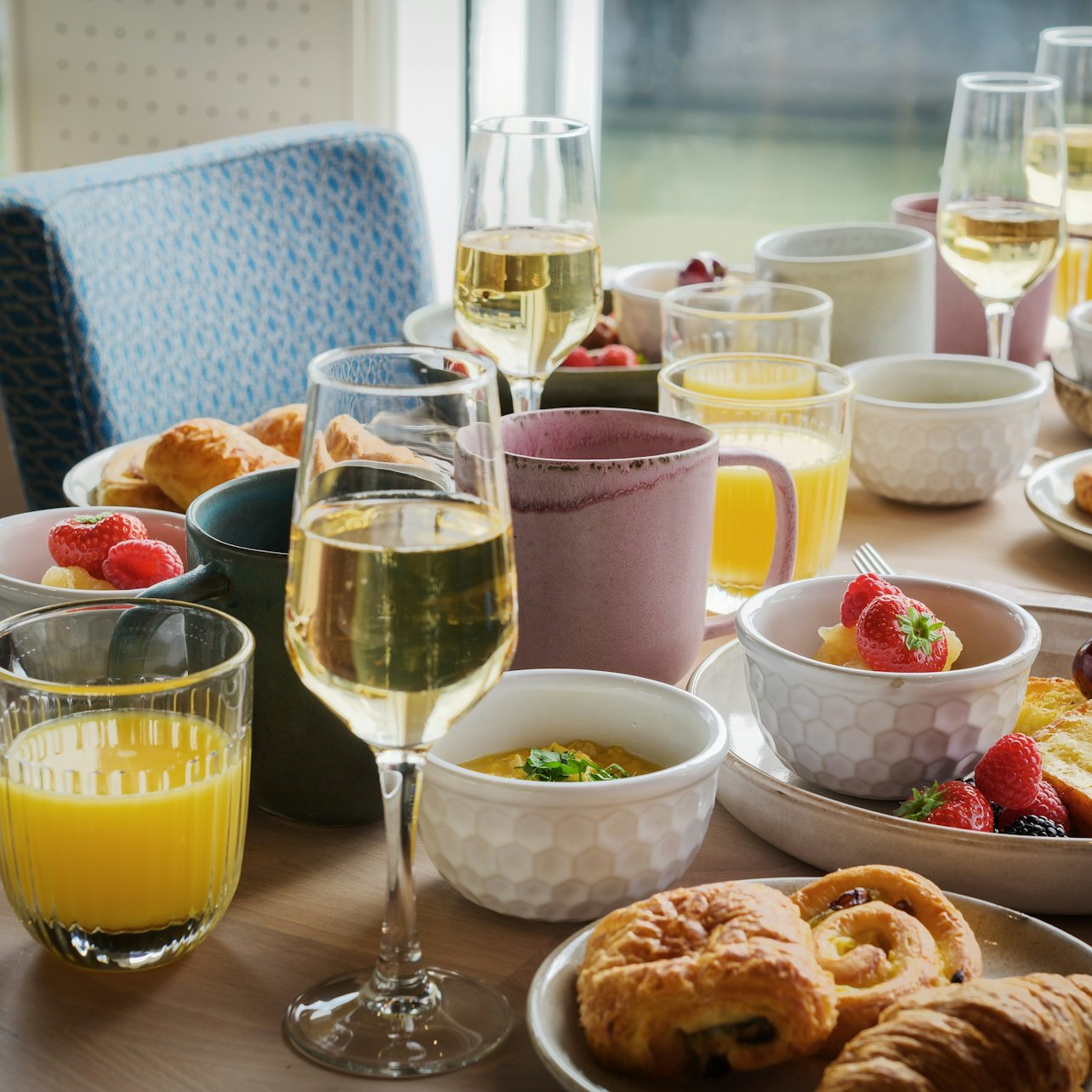 Seine River: Brunch Cruise by Le Capitaine Fracasse — gallery 1