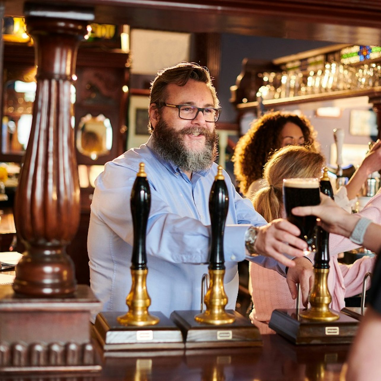 London: Historic Pub Walking Tour