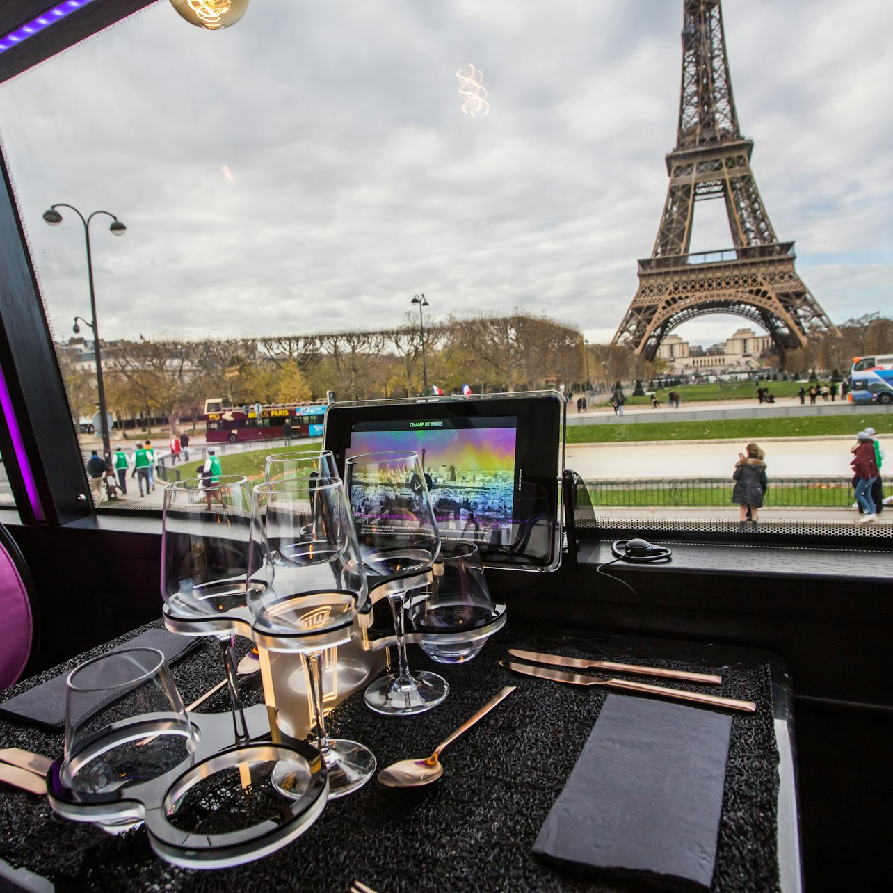 Bus Toqué Paris: 3-Course Dinner Tour visitor view at Paris Food Tours