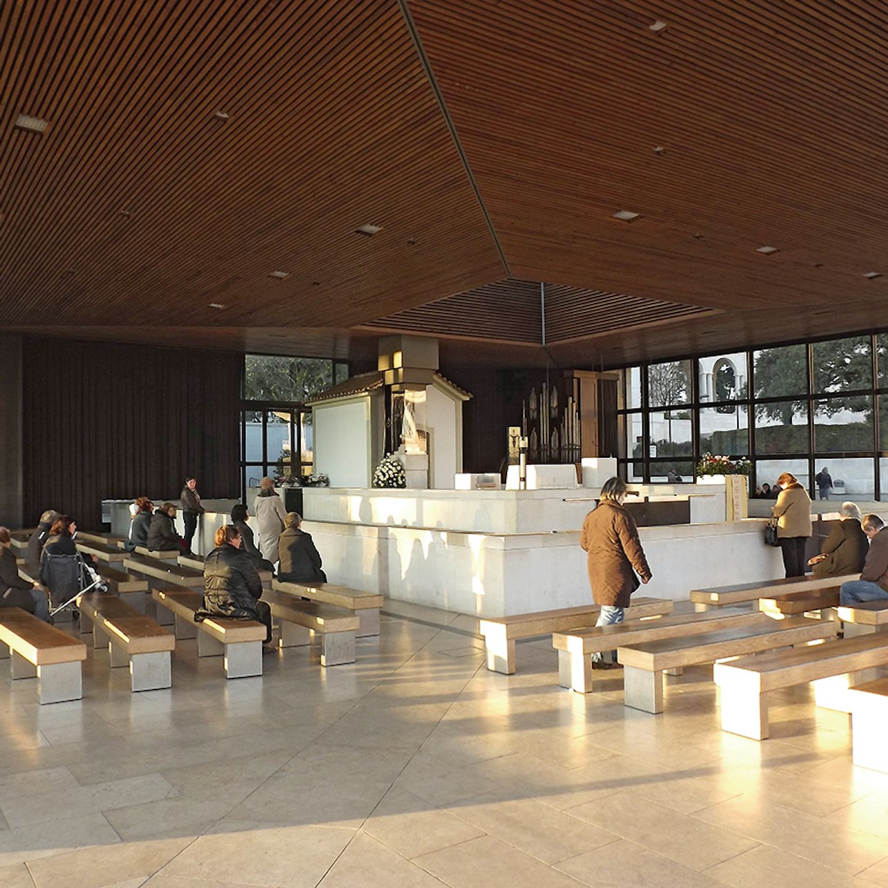 Fátima Sanctuary: Half-Day Trip from Lisbon with Audio Guide