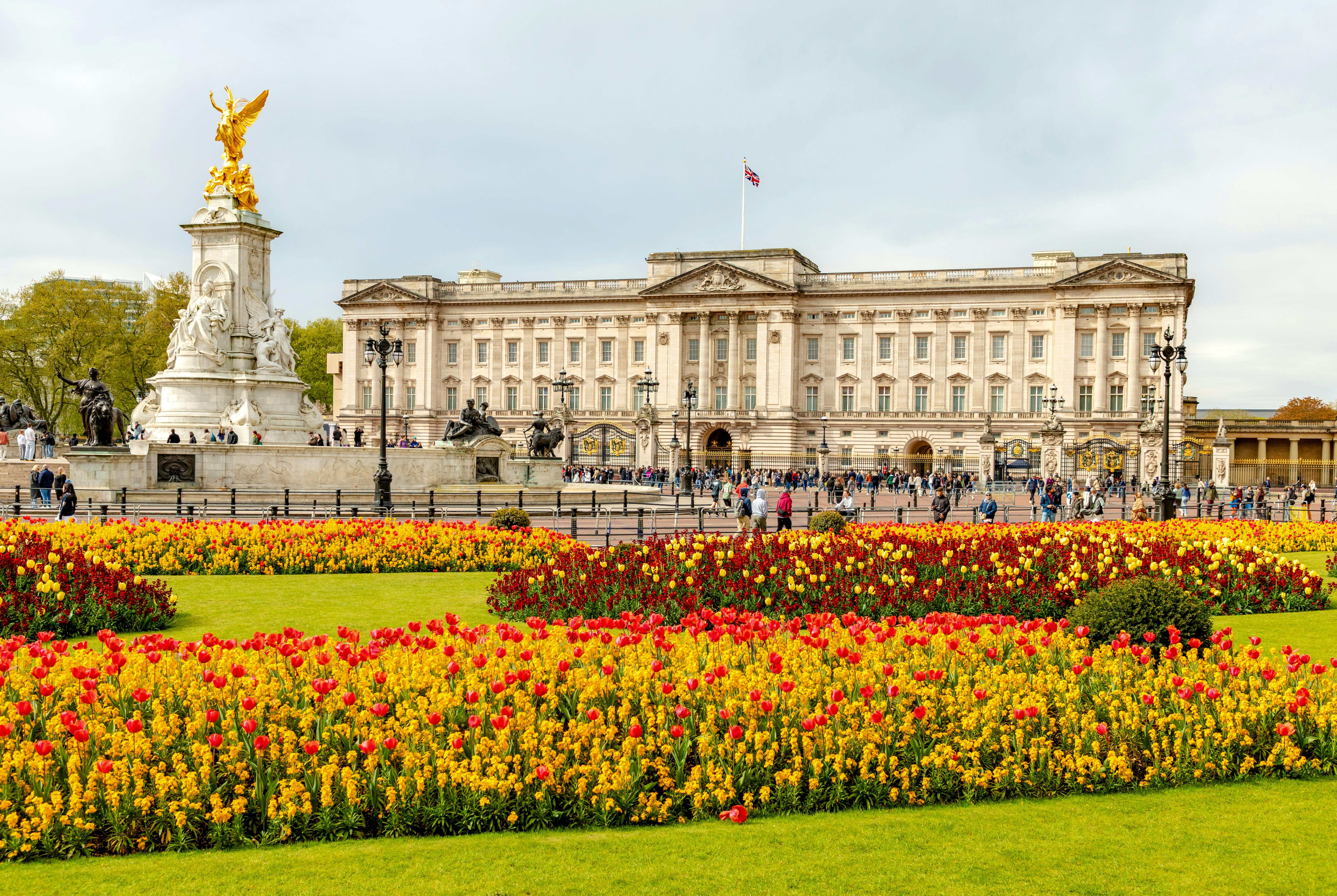 Buckingham Palace State Rooms Tickets & Changing the Guard Tour tickets at same as tid x vid combo stated above