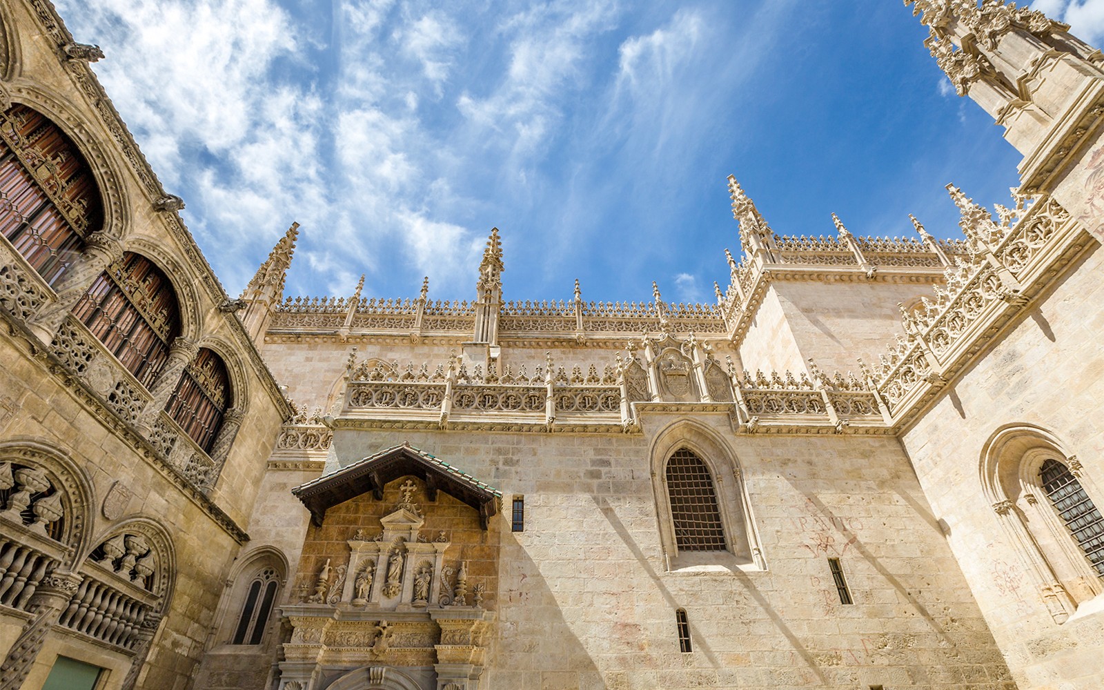 3-Hour Guided Tour of Granada: Cathedral, Royal Chapel & Silk Market
