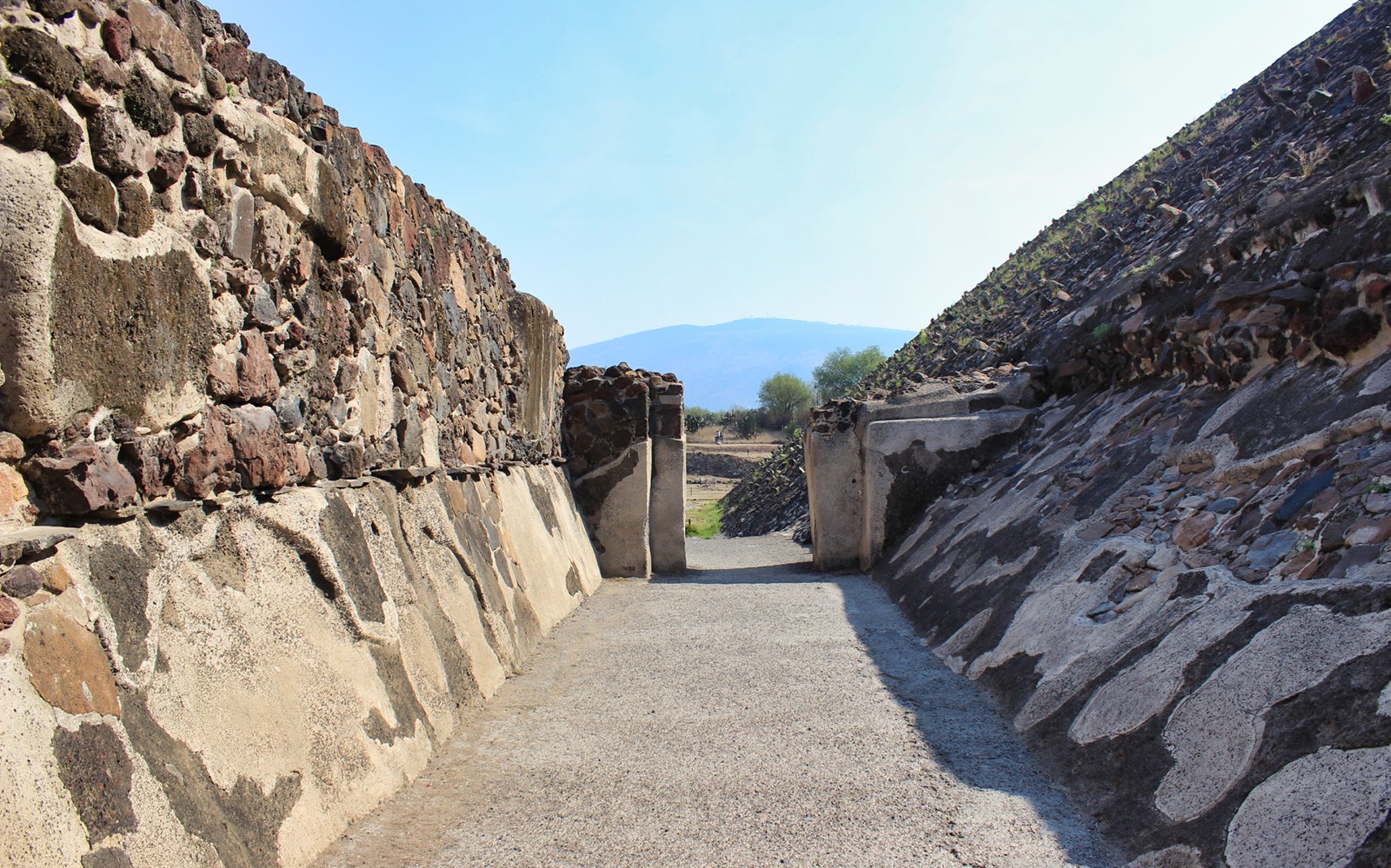 From Mexico City: Teotihuacán Guided Day Tour