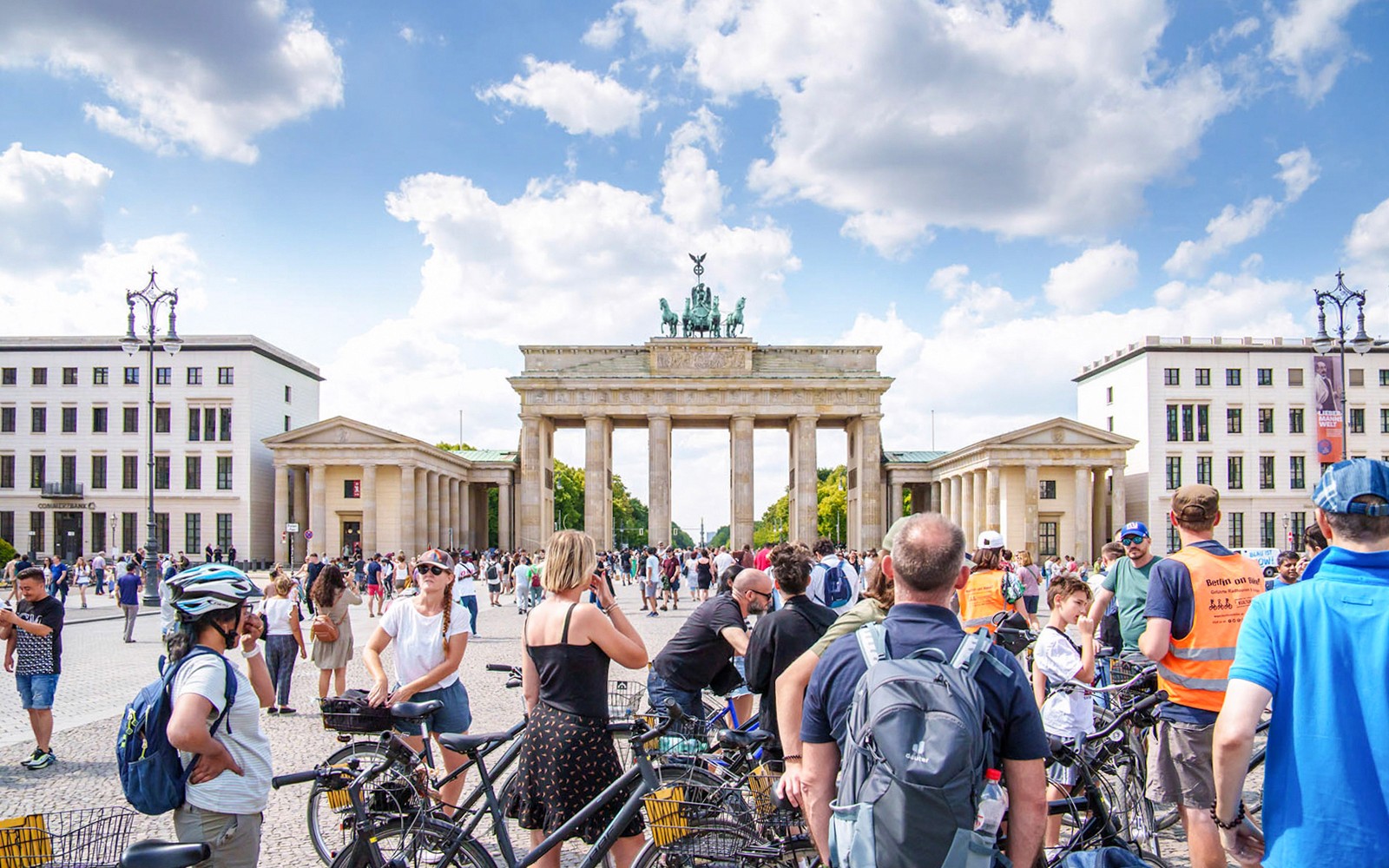 3.5-Hour Guided Bike Tour of Berlin's Best Highlights — gallery 2