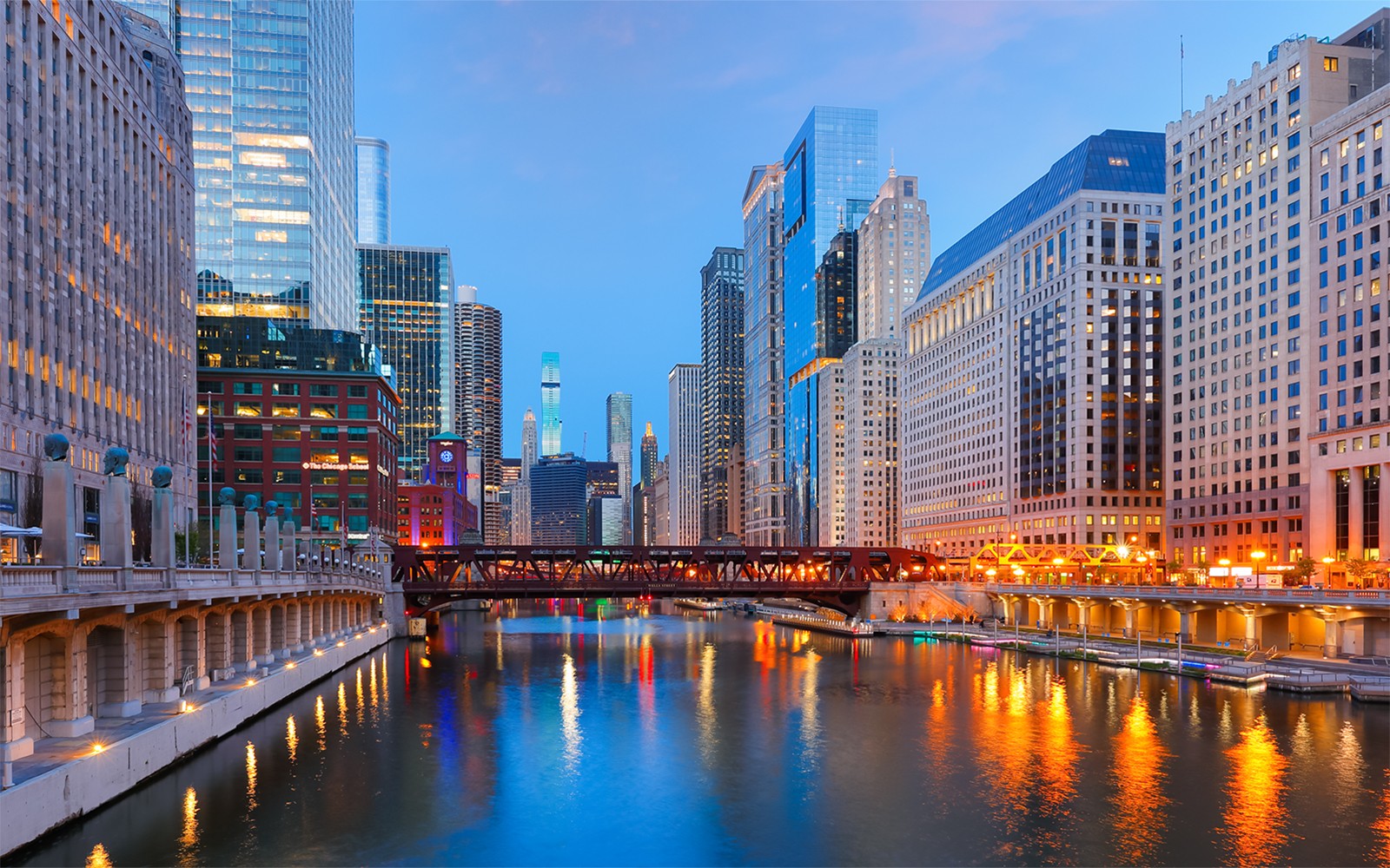 90-min Scenic Sunset Lake Michigan Cruise by Wendella