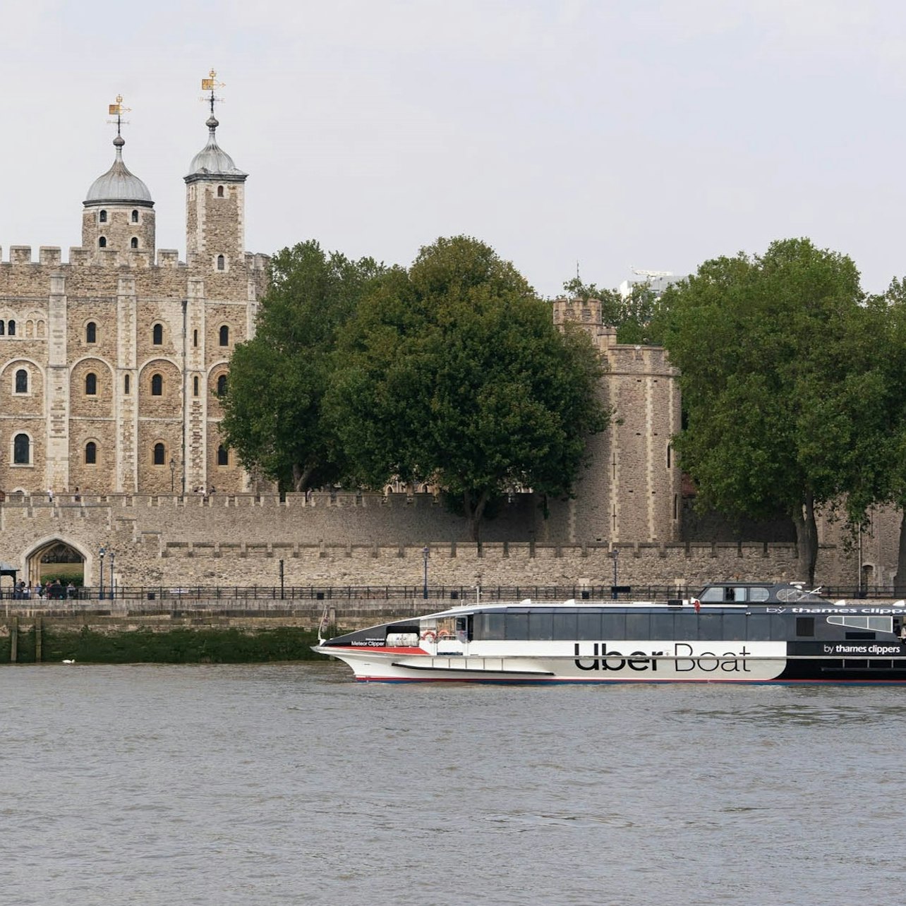 Uber Boat by Thames Clippers: Single Trip Ticket & Painted Hall — gallery 3
