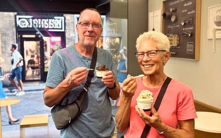 Oltrarno Artisans tour, Wine Windows and Gelato