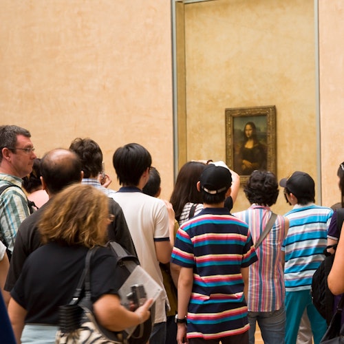 Eiffel Tower, Seine Cruise & Louvre Museum: Guided Day Tour from London