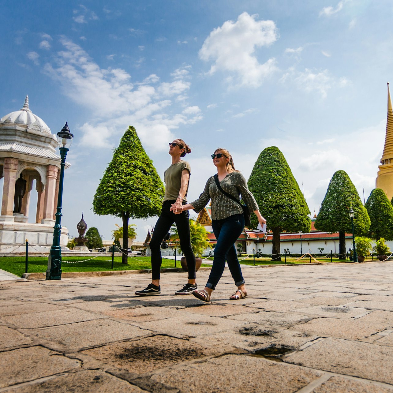 Bangkok: Three Iconic Temples Guided Tour