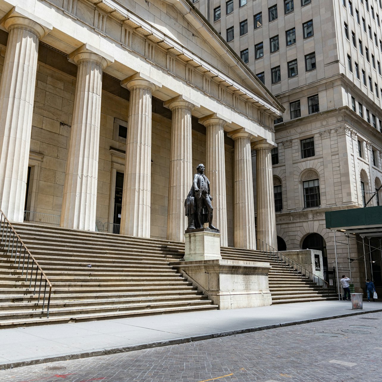 Wall Street: Guided Walking Tour