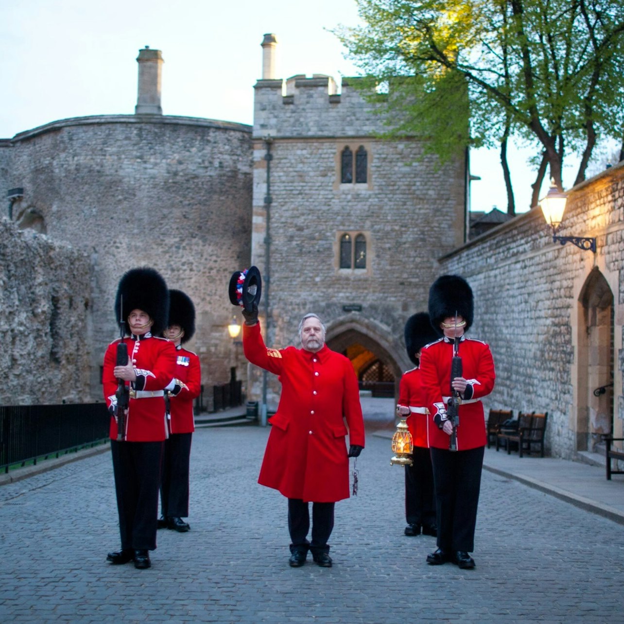 Tower of London: Guided Night Tour + Ceremony of the Keys
