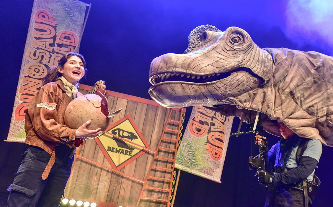 Dinosaur World Live