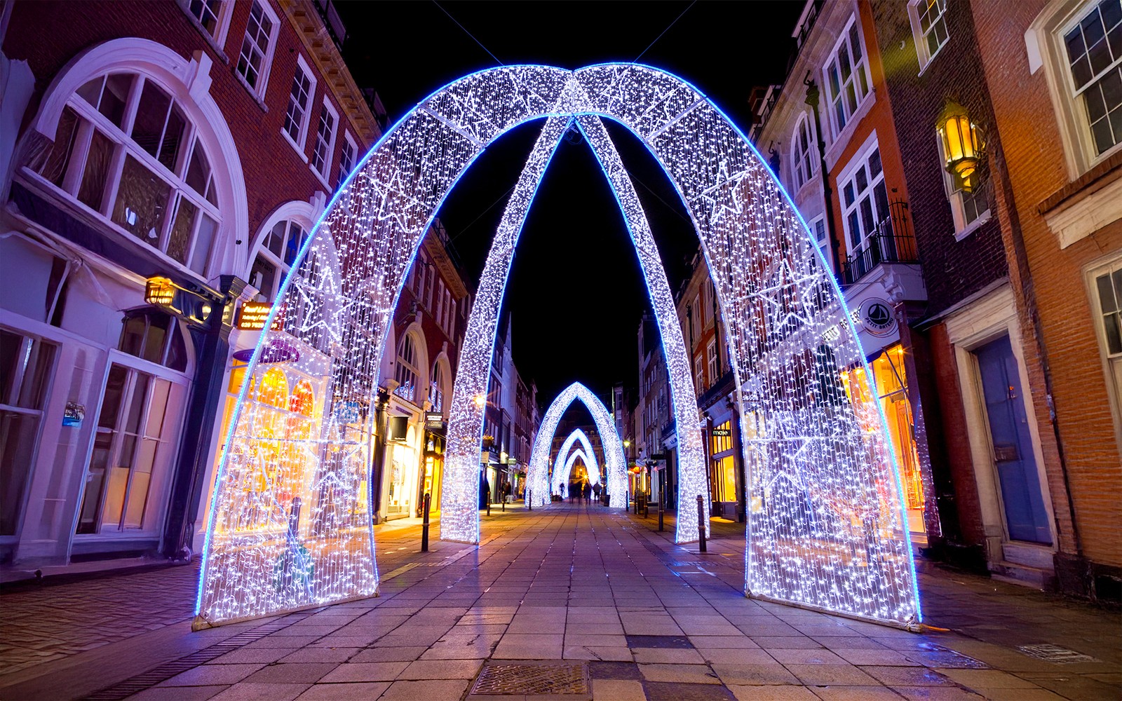 Golden Tours: London Christmas Lights Night Bus Tour — mobile