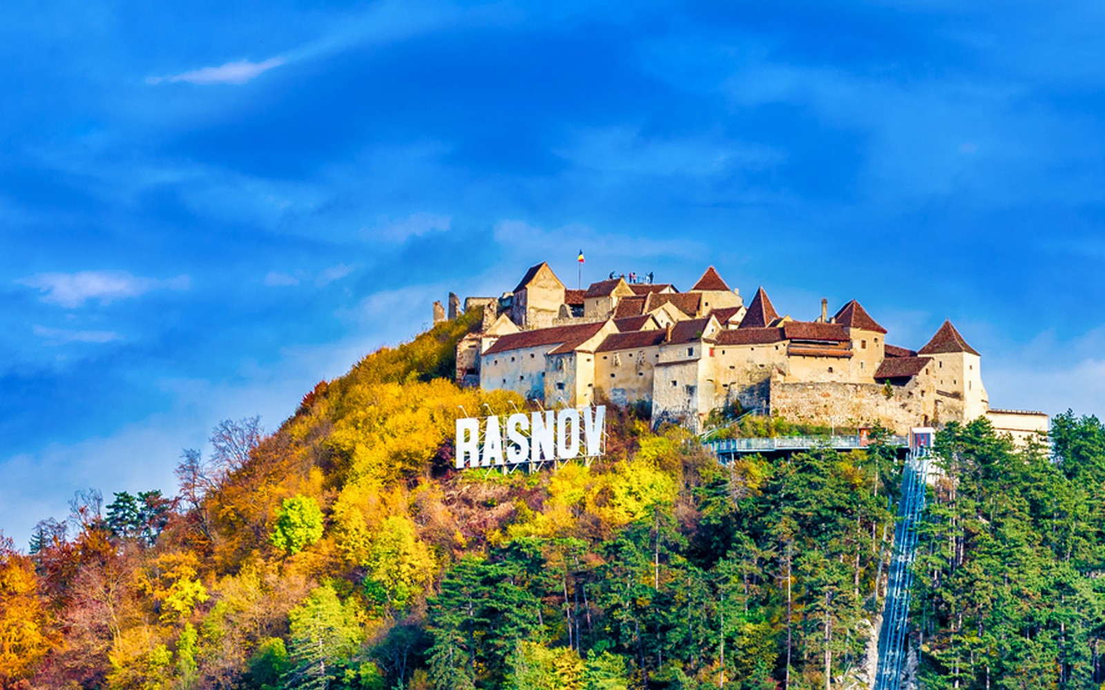 Skip The Line: Guided Tour of Bran Castle, Peles Castle & Rasnov Fortress — gallery 3