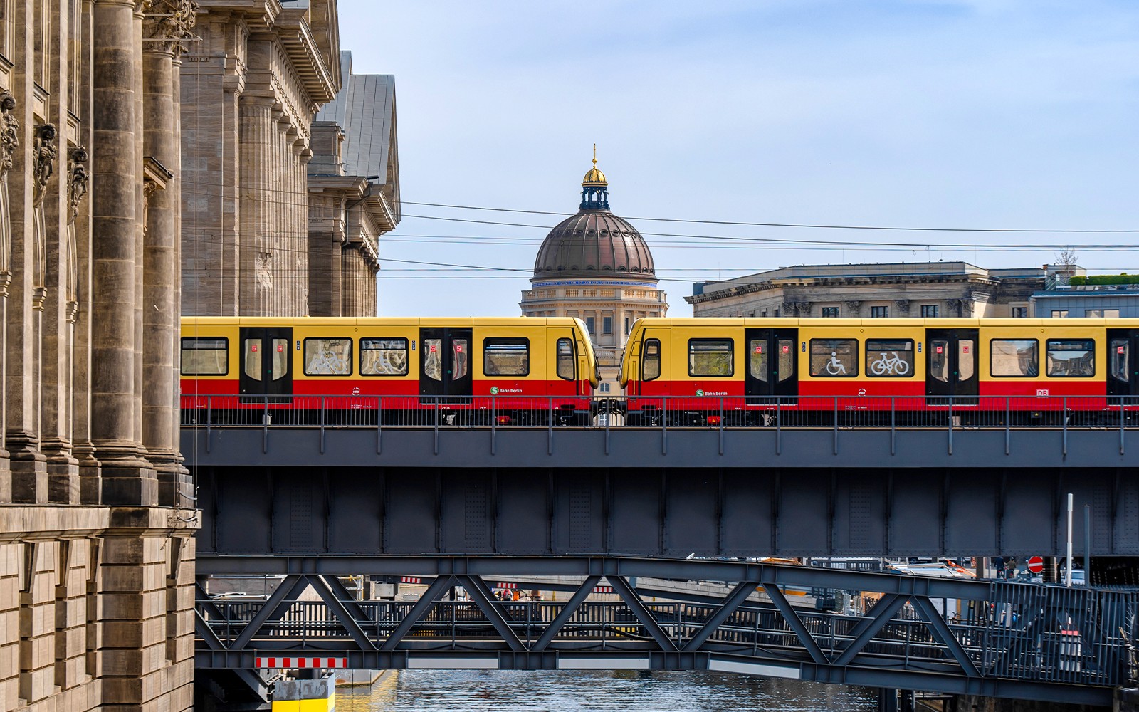 Berlin WelcomeCard: Unlimited Public Transport & Discounts