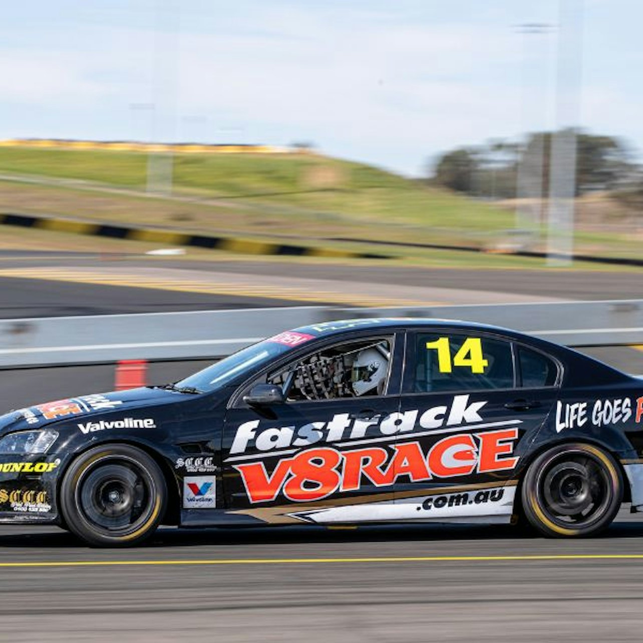 Sydney Motorsport Park: V8 Hot Lap Experience
