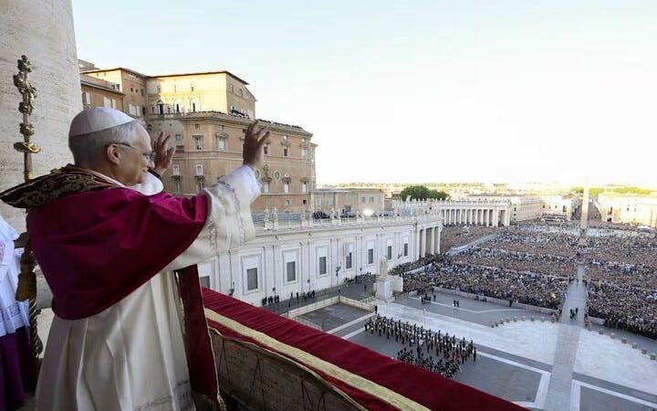 Vatican Papal Audience Small-Group Private Tour with Reserved Access