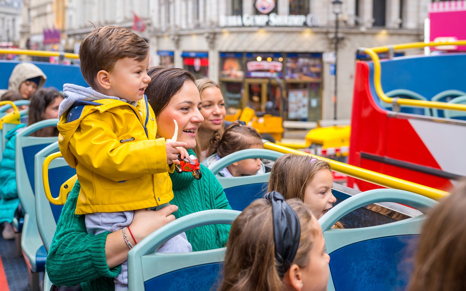 Tootbus: London Kids Tour with Live Guide