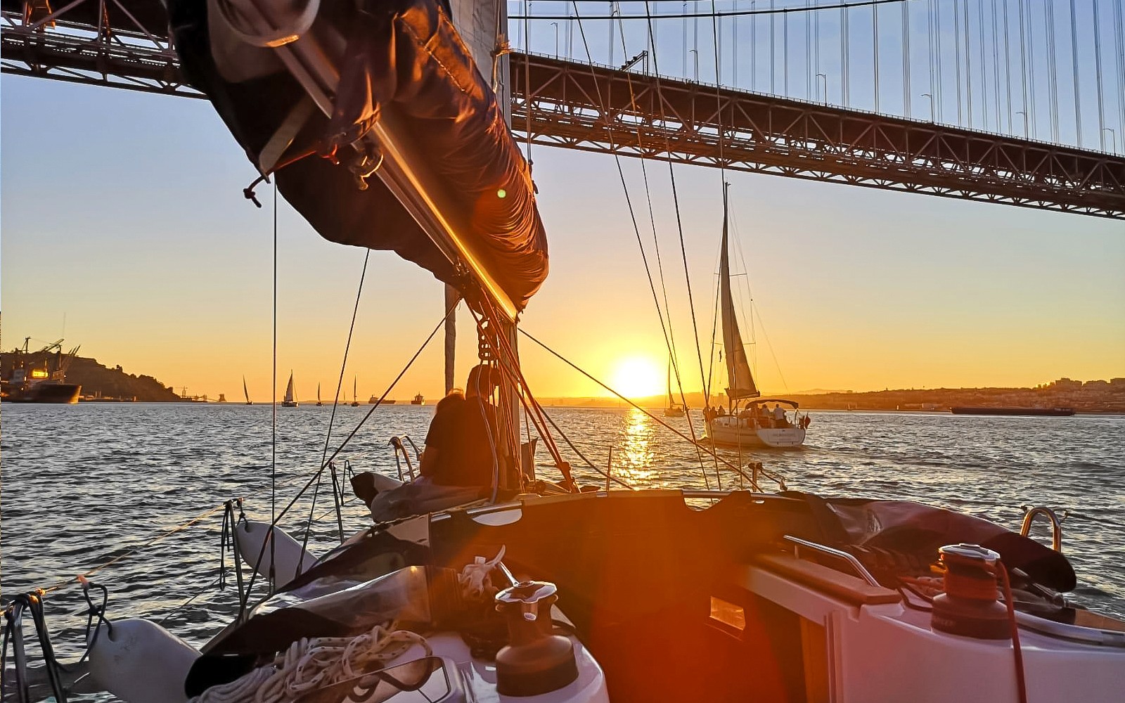 Lisbon Small-Group Sailing Tour on Tagus River