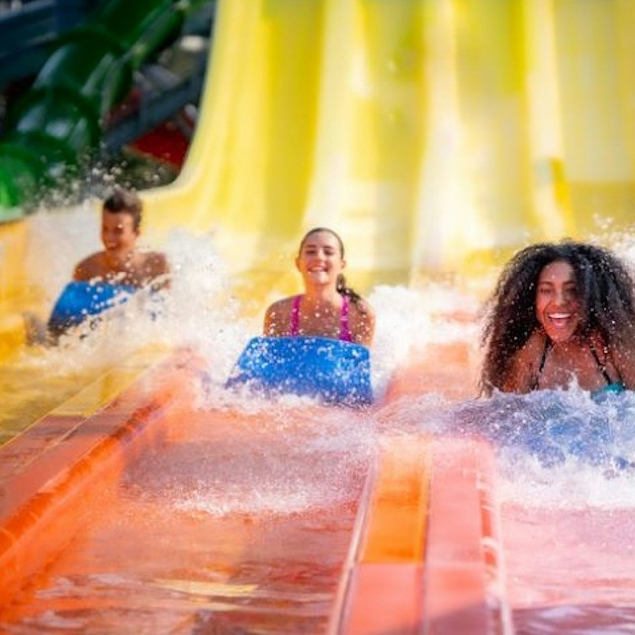Raging Waters Los Angeles: Entry Ticket