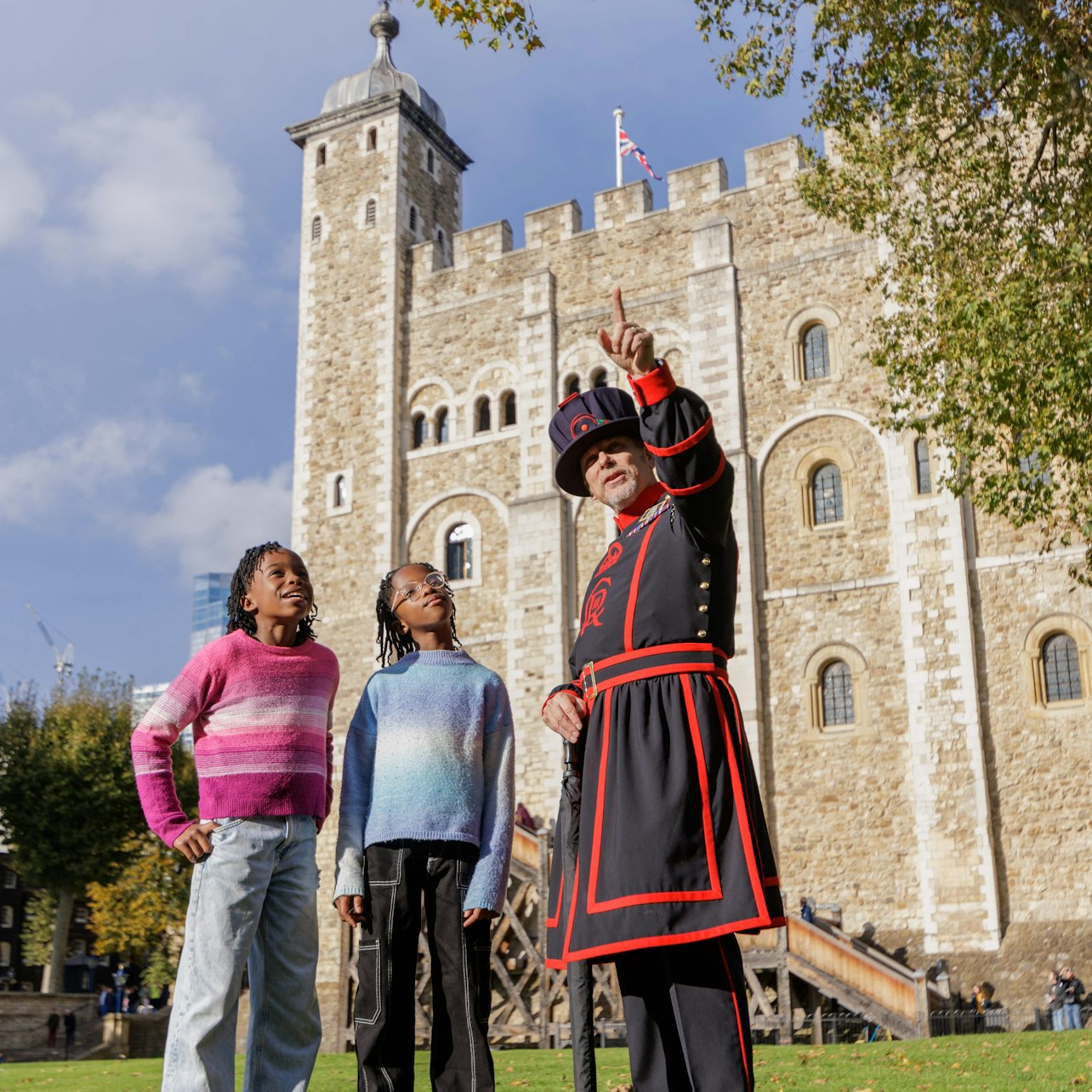 Tower of London: Guided Tour with a Beefeater