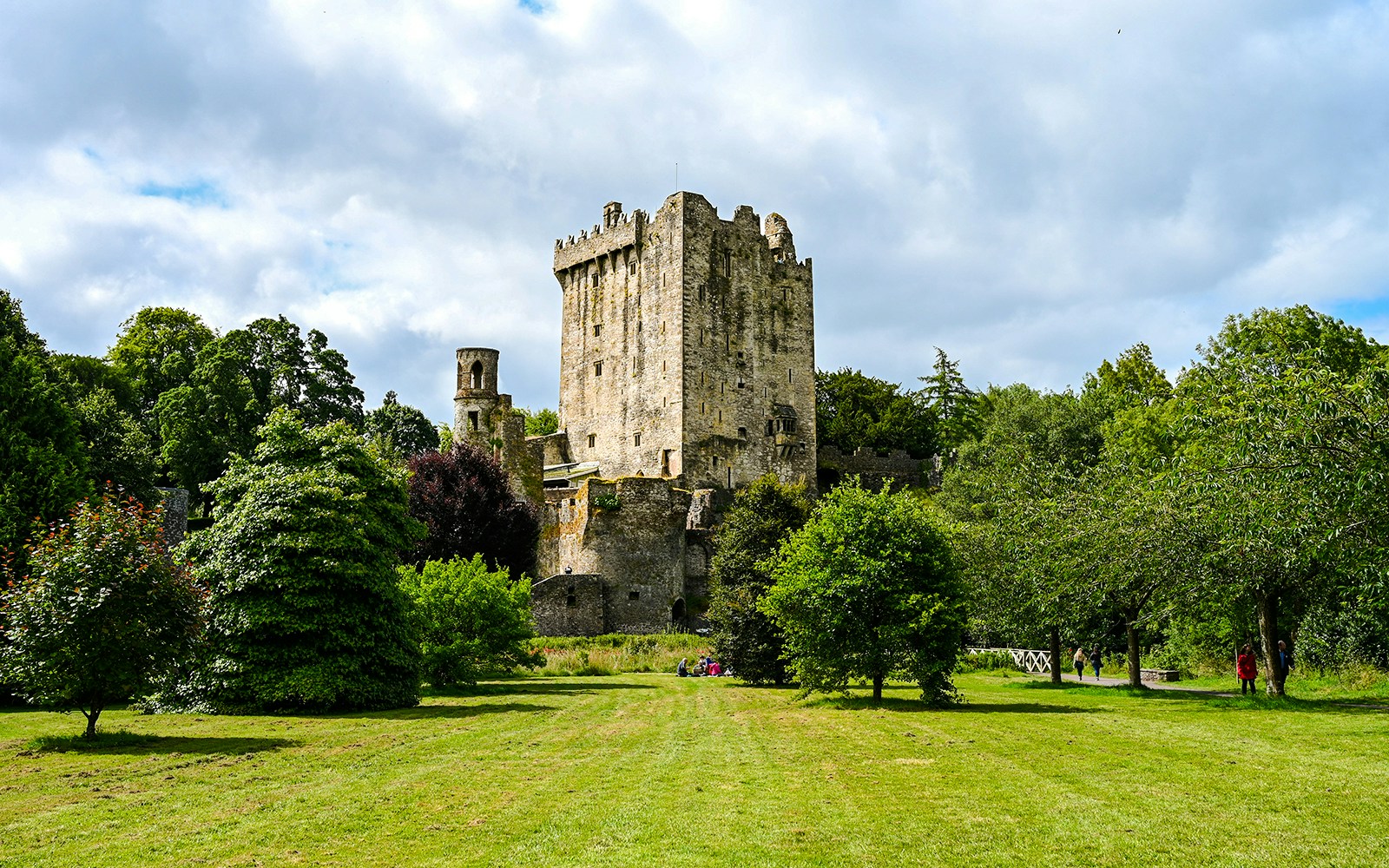 From Dublin: Blarney, Rock of Cashel & Cahir Castles Full-Day Tour — main image