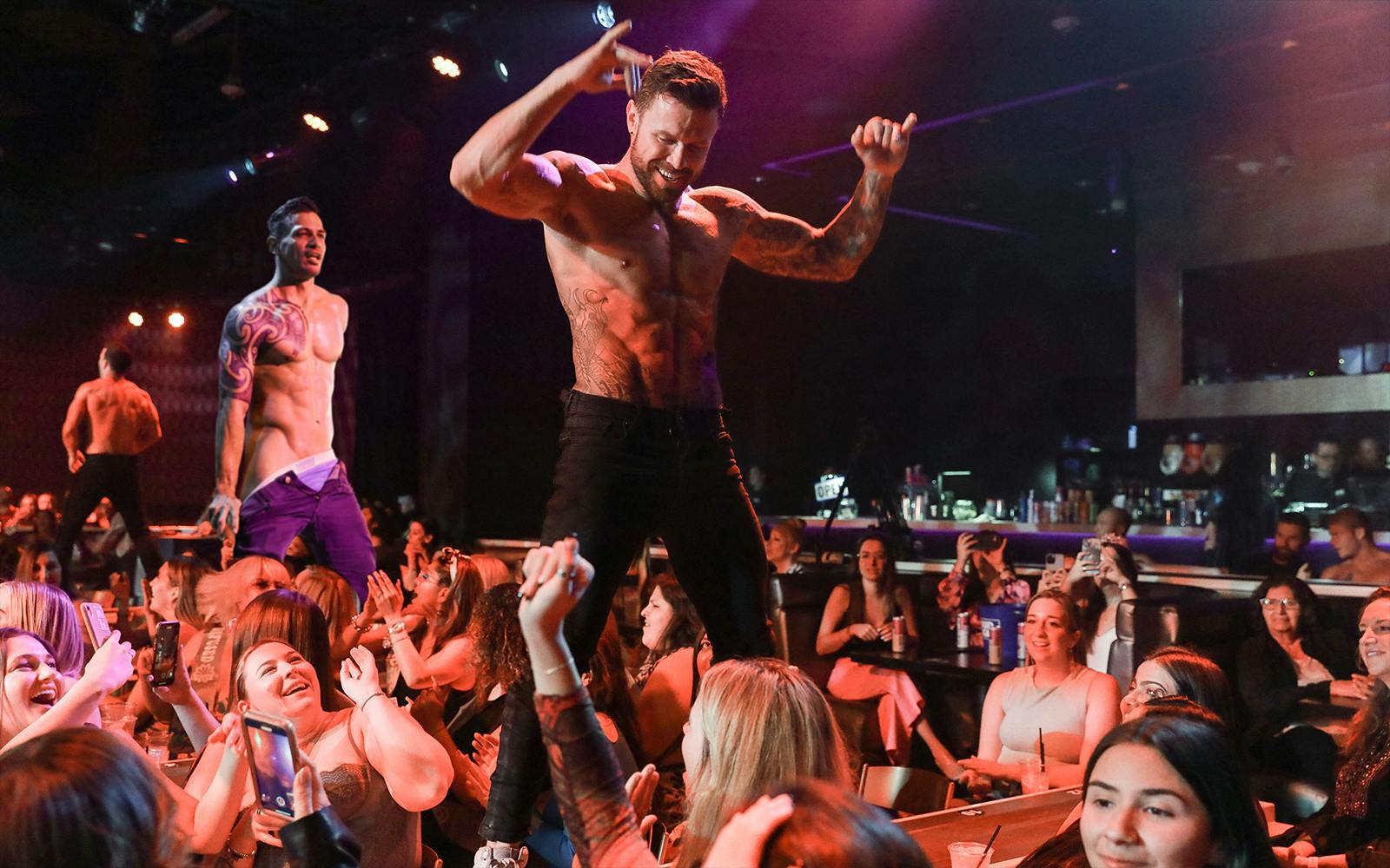 Thunder from Down Under Tickets, Las Vegas — gallery view 3