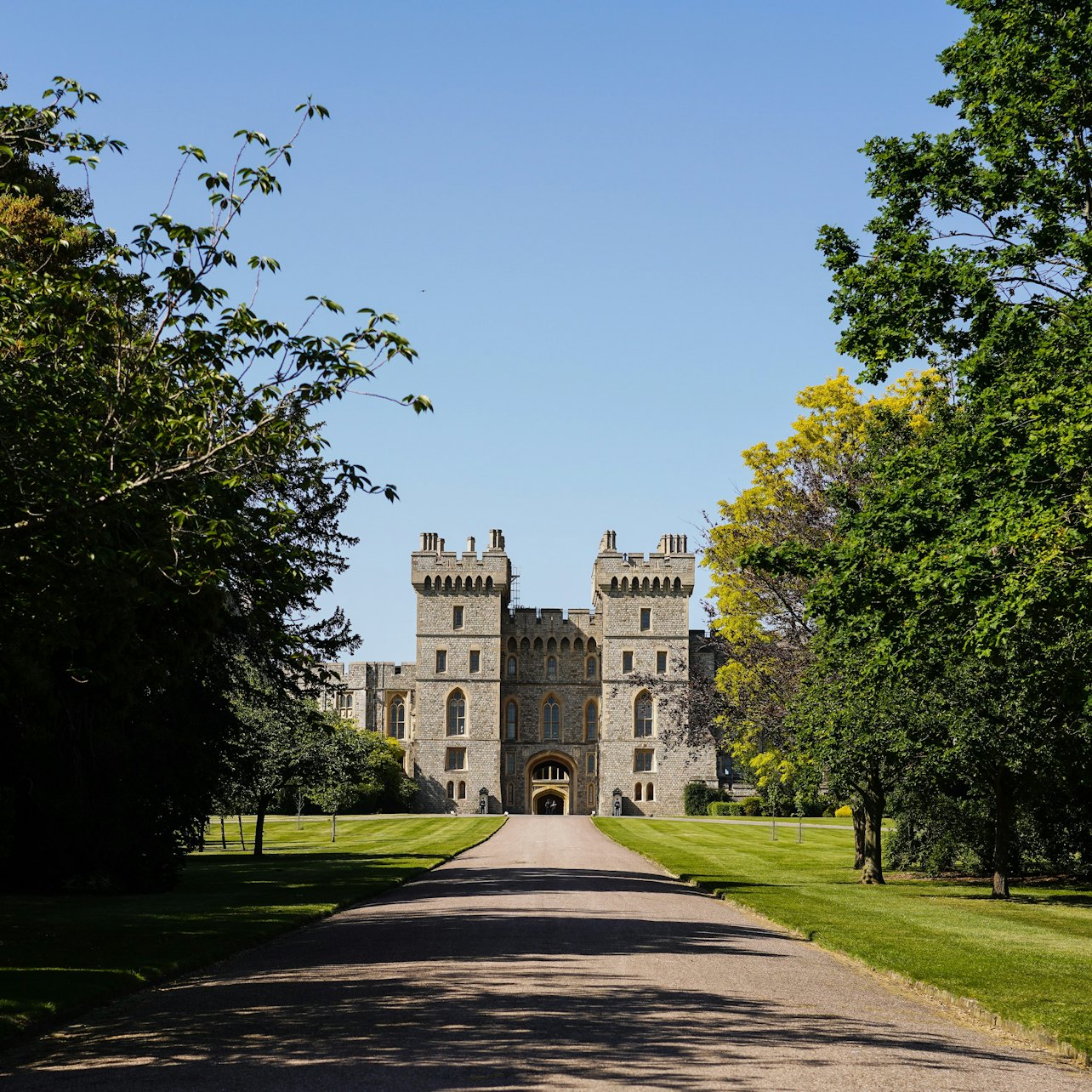 Stonehenge, Bath & Windsor: Guided Day Tour from London — gallery 4