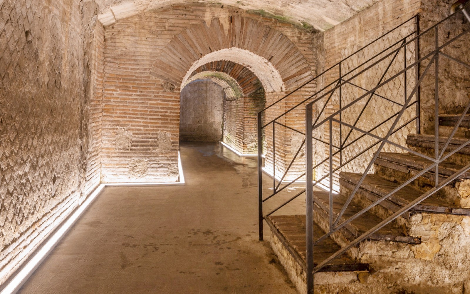 Naples Underground Skip-the-Line Ticket and Guided Tour — gallery 4