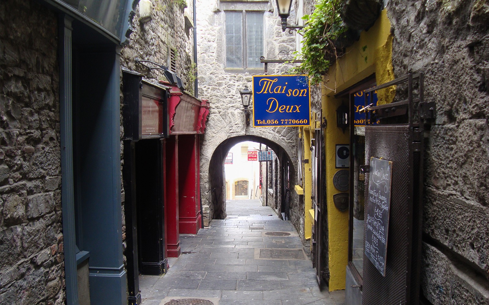 From Dublin: Wicklow Mountains, Glendalough, and Kilkenny Full-Day Trip