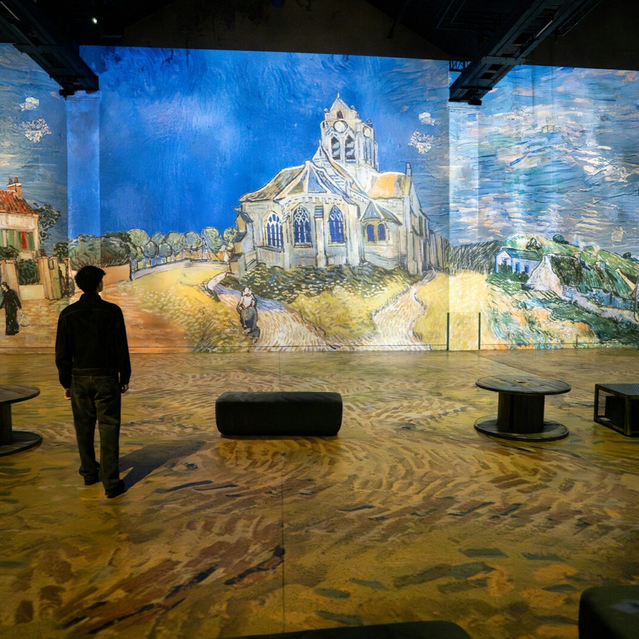 Atelier des Lumières: Van Gogh Exhibition visitor view at Atelier des Lumières