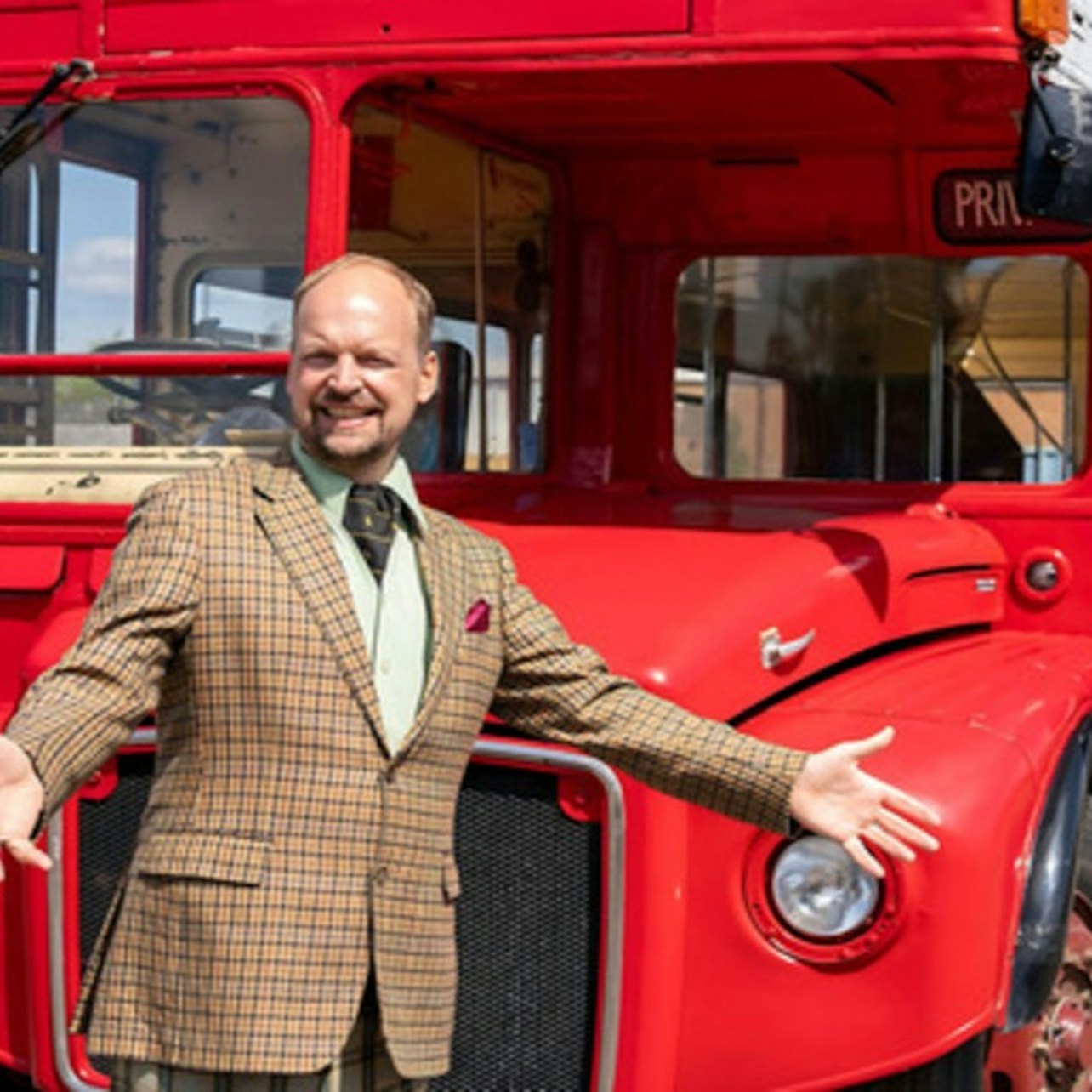 London: Guided City Sightseeing Bus Tour + Comedy Show — gallery 3