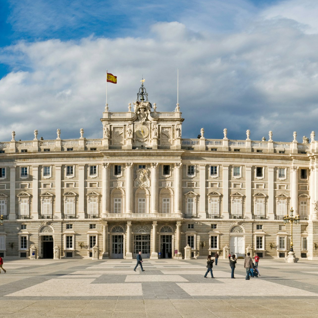 Royal Palace Madrid and Cathedral of La Almudena: Skip-The-Line & Guided Tour