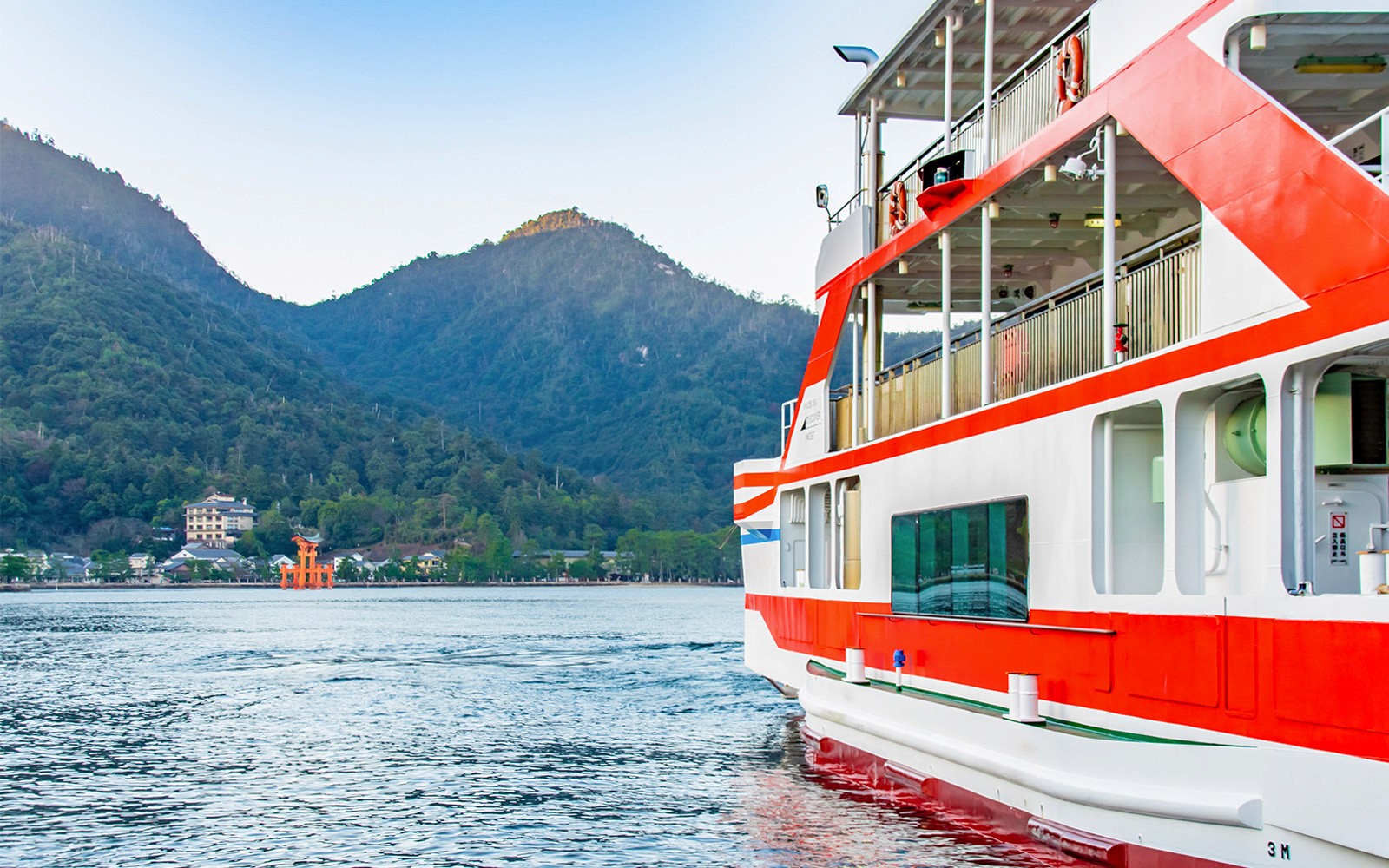 From Osaka/Kyoto: Hiroshima & Miyajima Day Trip with Round-Trip Shinkansen Tickets