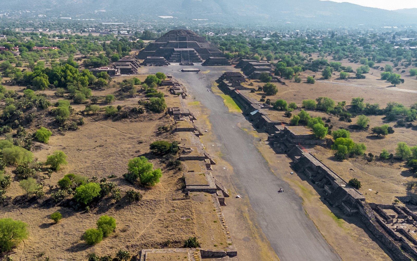 From Mexico City: Teotihuacán Pyramids & Pre-Hispanic Cave Small-Group Tour with Transfers