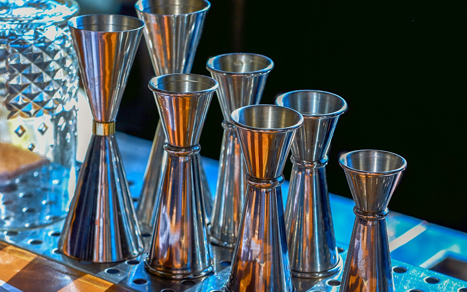 Dublin: Jameson Distillery Seasonal Whiskey Cocktail-Making Class — mobile