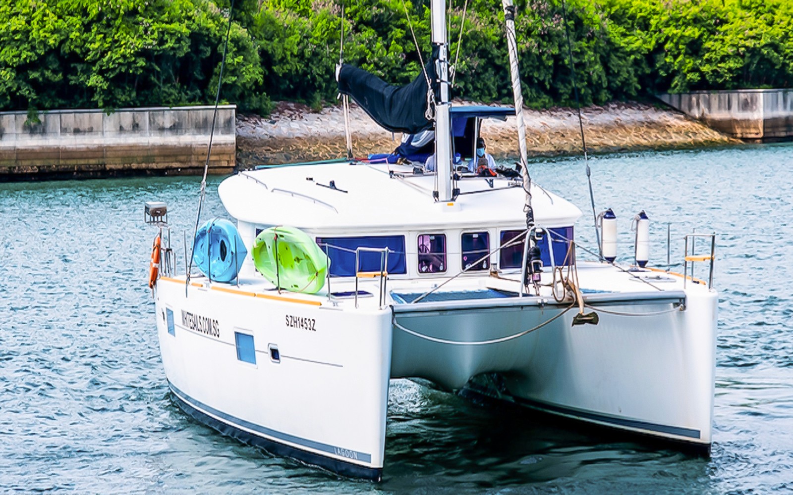 Private Yacht Charter in Singapore